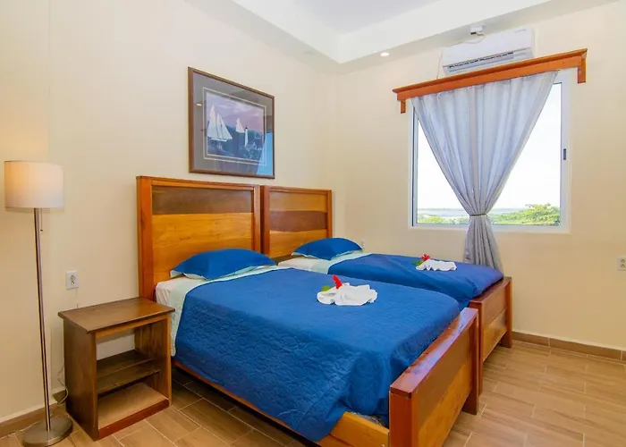 Hotel Tropical Palace *