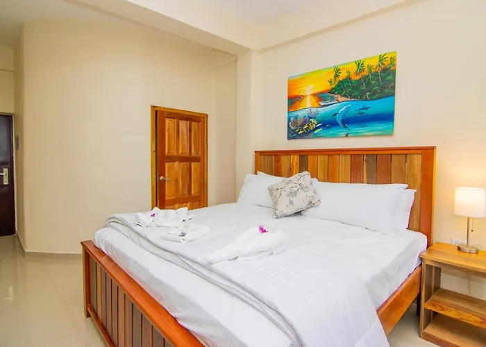Hotel Tropical Palace San Pedro (Ambergris Caye)