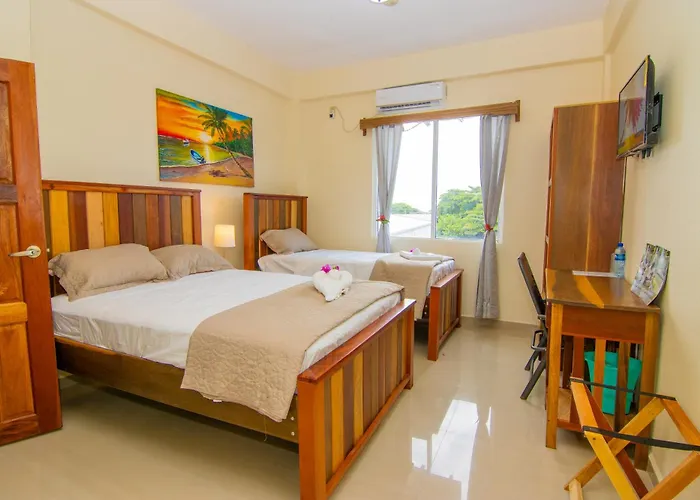 Hotel Tropical Palace San Pedro (Ambergris Caye)