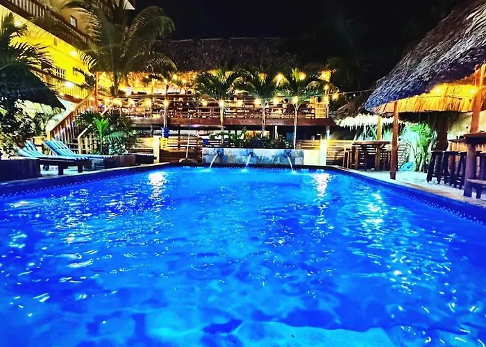Tropical Palace Hotel