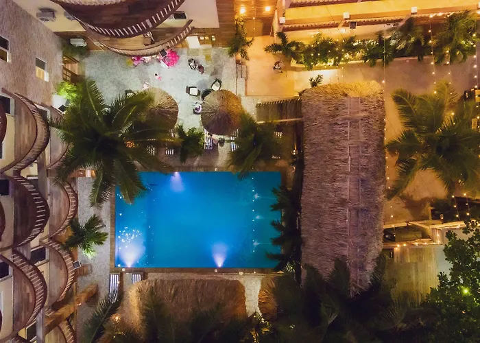 Tropical Palace * San Pedro (Ambergris Caye)